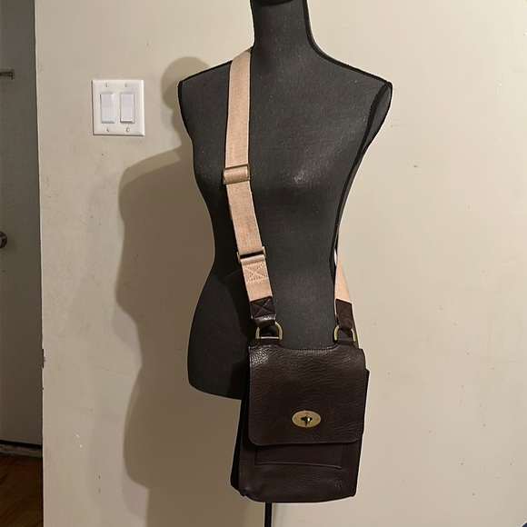 Mulberry Antony Messenger Crossbody Bag in Leather Bag - Picture 3 of 17
